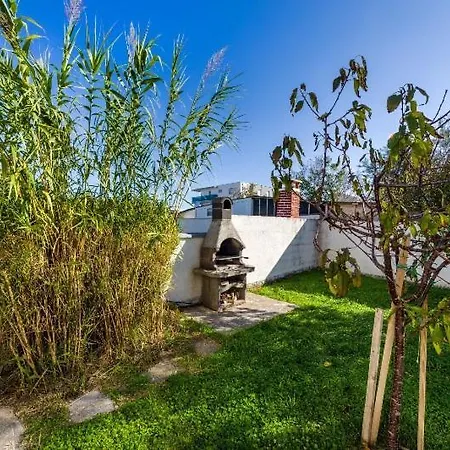 Apartment Nin Beach * Nin