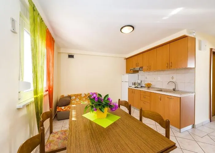 Apartment Nin Beach * Nin