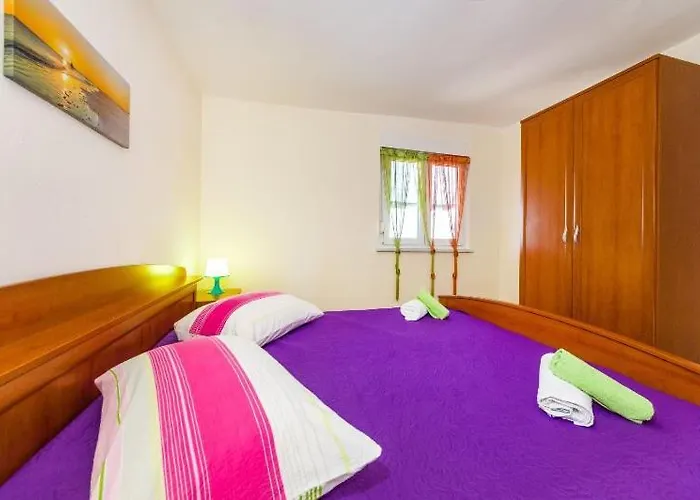 Apartment Nin Beach Apartman *