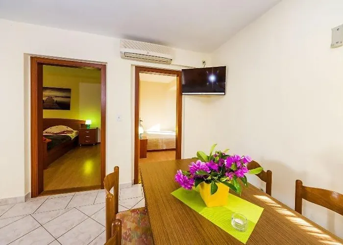 Apartment Nin Beach Apartman Nin