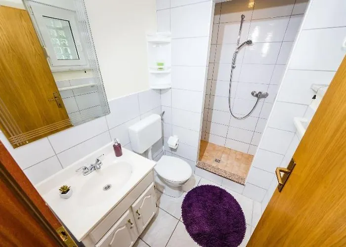 Apartment Nin Beach Nin