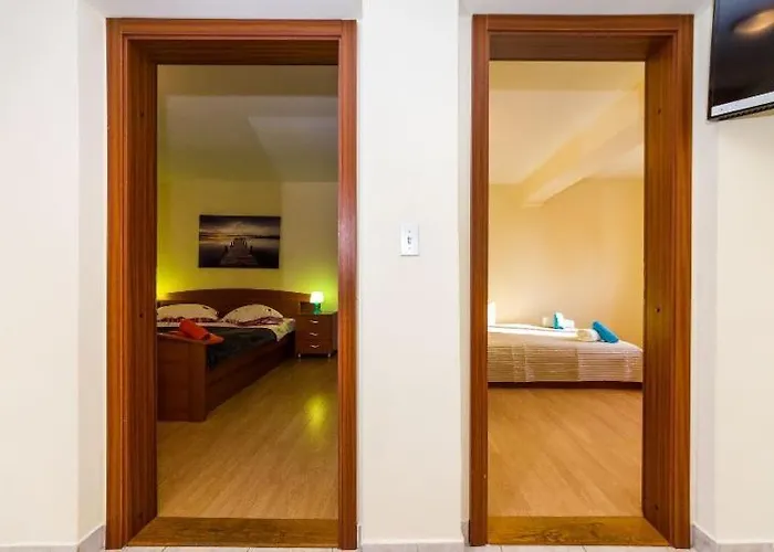 Apartment Nin Beach Apartman