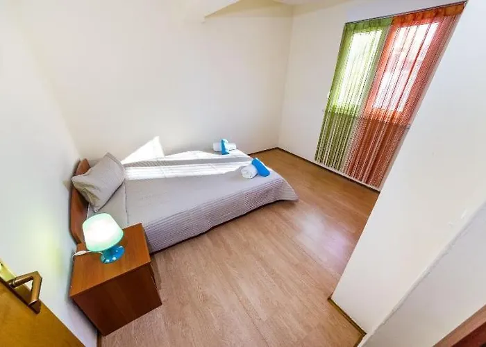 Apartment Nin Beach Apartman