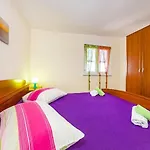 Apartment Nin Beach アパート *