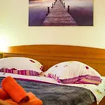 아파트 Apartment Nin Beach 닌