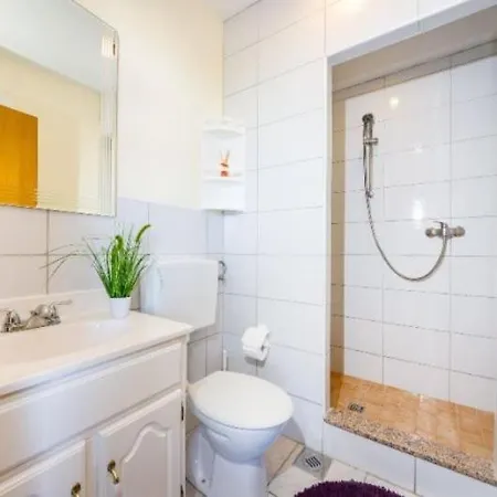 Апартаменты Apartment Nin Beach *