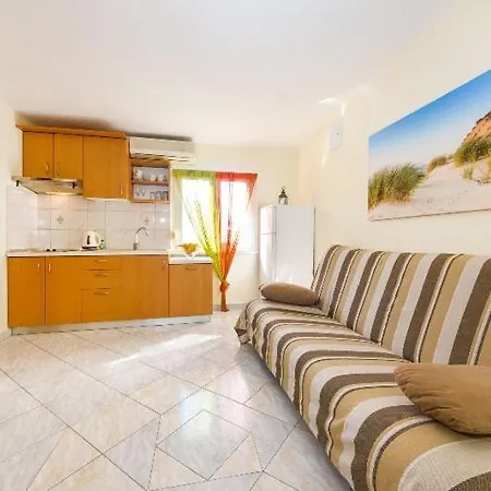 Апартаменты Apartment Nin Beach Нин