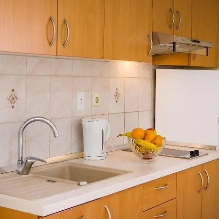 Apartment Nin Beach * Нин