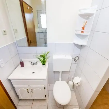 Апартаменты Apartment Nin Beach Нин