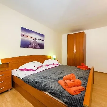 Апартаменты Apartment Nin Beach *
