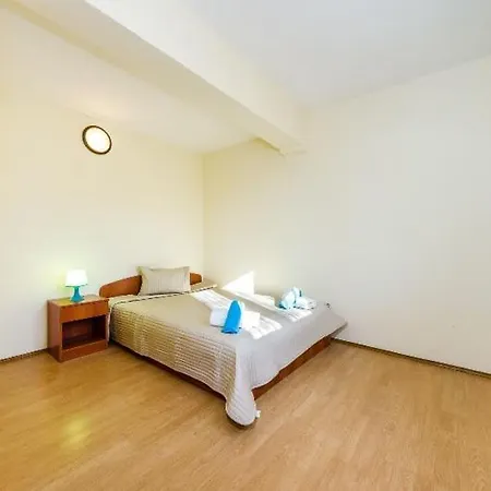 Апартаменты Apartment Nin Beach Нин