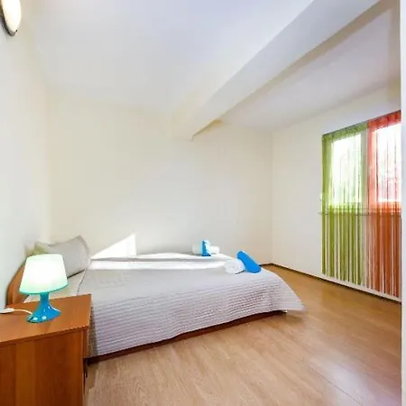 Апартаменты Apartment Nin Beach