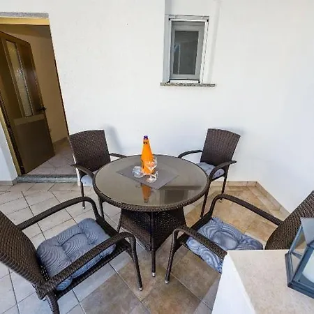 Апартаменты Apartment Nin Beach Нин