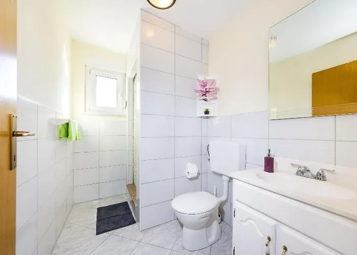 Apartment Nin Beach * Nin